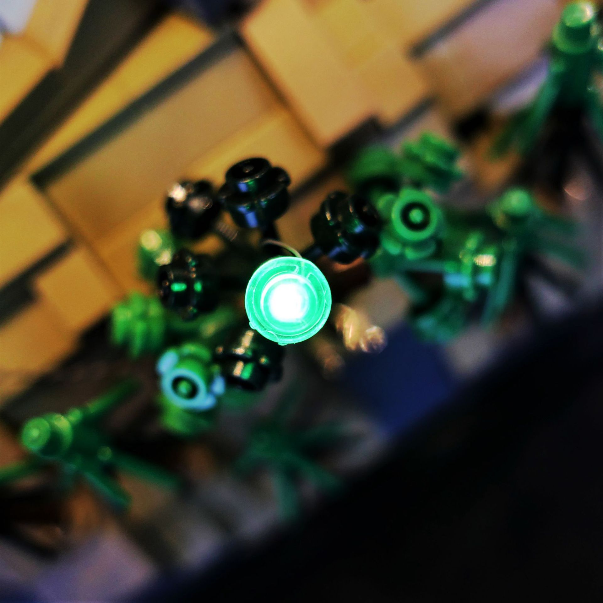 مجموعة إضاءة LED لـ LEGO Neusc - مراجعة Model Kit Lego وسعره