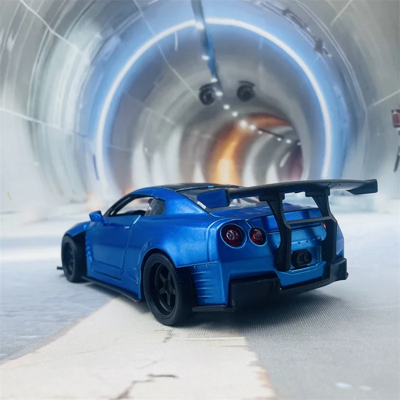• 24 اليشم السريع والغاضب gt-r - مراجعة Model Kit Lamborghini وسعره