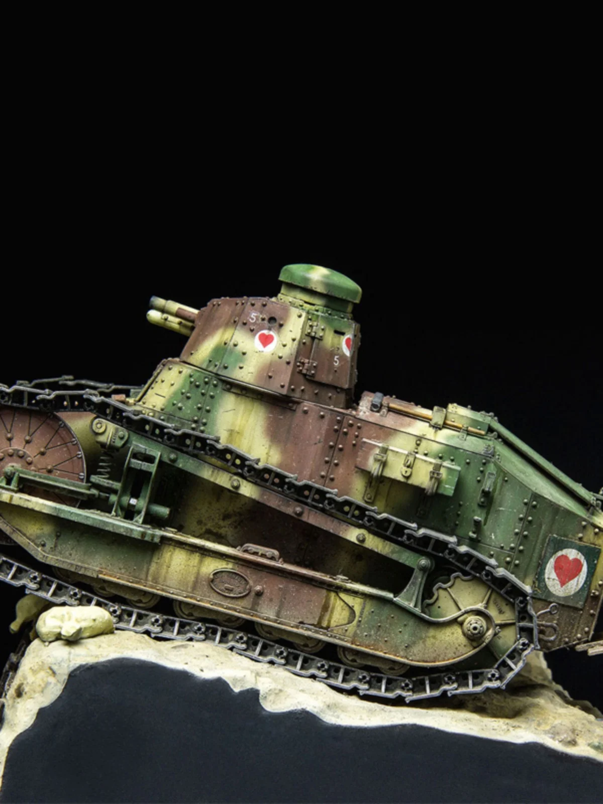 طقم موديل مُجمَّع من MENG ، خز - مراجعة Model Kit Hobby وسعره