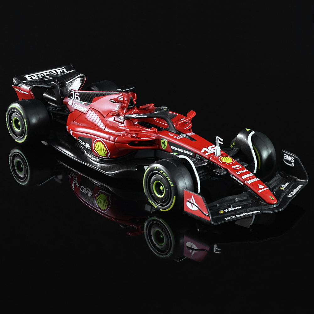 Bburago 1:43 جديد 2023 F1 سكود - مراجعة Model Kit Ferrari وسعره